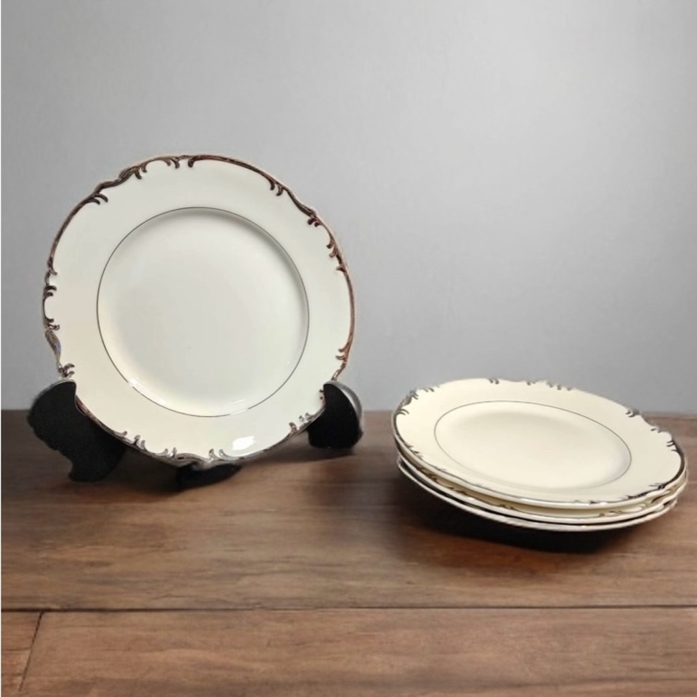 Hutschenreuther Bavaria Germany  Selb Pasco THE REVERE Salad Plate 7 7/8 Inches